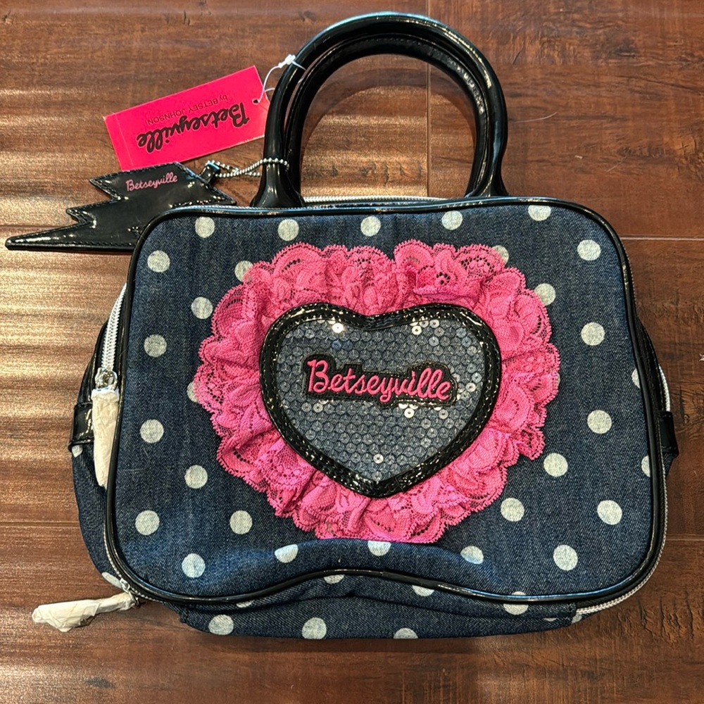 Betsey Johnson Heart Lace Betseyville Make-Up Travel Bag, Denim, NWT!